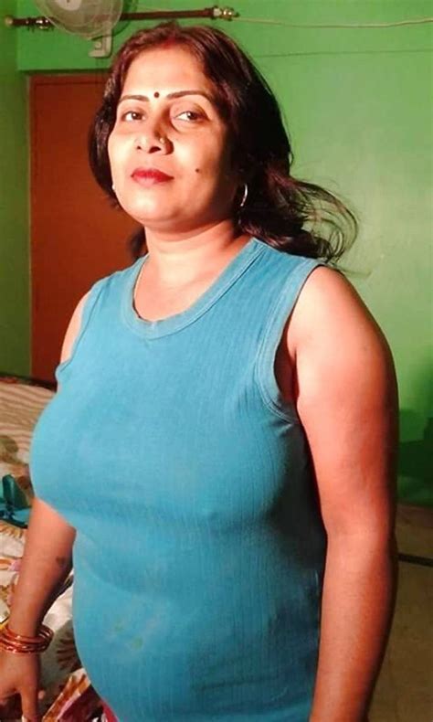 desi chubby nude pics|50 Indian Chubby Bhabhi Nudes Gallery – Pure Sex Bombs!